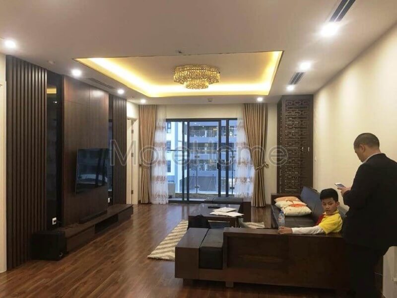 Công trình thi công hoàn thiện nội thất gỗ tự nhiên cho phòng khách chung cư Imperia Garden Thi công nội thất chung cư tại Hà Nội
